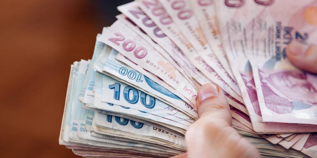 Bankalarda faizler güncellendi: 500 bin TL’yi 32 gün vadeye koyan ne kazanıyor? 3